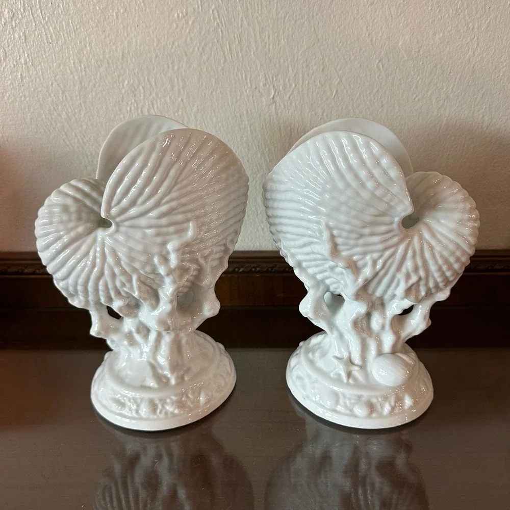 Vintage Royal Worcester Porcelain Shell Vase Pair Coastal Sea Life Decor 9''